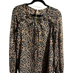 BCBG floral shirt very soft side M